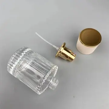 Flacon Parfum Chloé en Verre Transparent Rayé avec Bouchon Spray Doré - Fatipack Group Emballage Maroc