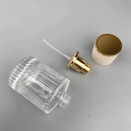 Flacon Parfum Chloé en Verre Transparent Rayé avec Bouchon Spray Doré - Fatipack Group Emballage Maroc
