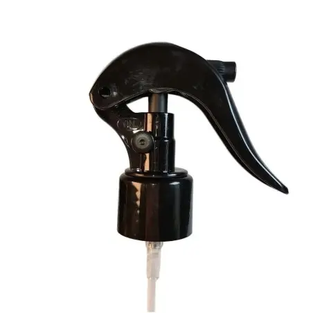 Flacon vaporisateur en plastique PET blanc avec pulvérisateur à gâchette noir - Fatipack Group Emballage Maroc